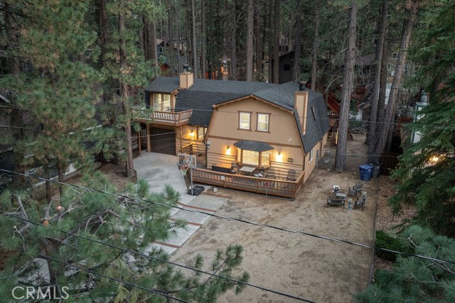 Detail Gallery Image 6 of 51 For 41941 Evergreen Dr, Big Bear Lake,  CA 92315 - 4 Beds | 4 Baths