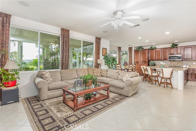 Detail Gallery Image 12 of 50 For 36301 Bay Hill Dr, Beaumont,  CA 92223 - 4 Beds | 3 Baths