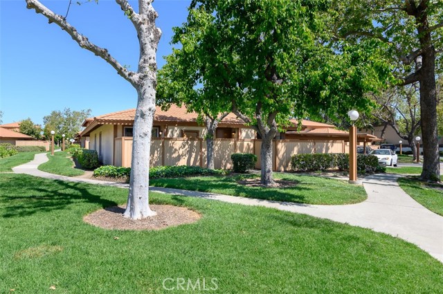 2292 Juniper Rd, Tustin, CA 92780