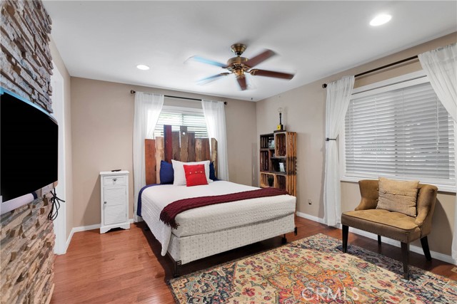 825 Grass Valley Road, Lake Arrowhead CA: https://media.crmls.org/medias/01a0760e-4802-4bc4-8041-0171e5823d83.jpg