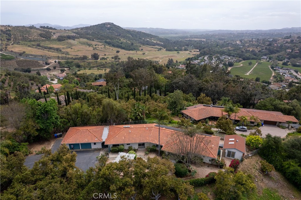 MLS #SW25099348 img 2