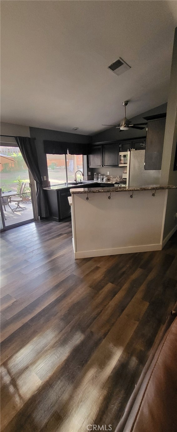 30921 Sarabia Street, Lake Elsinore CA: https://media.crmls.org/medias/01a0e255-024e-4b6d-a8b3-4f4d504af016.jpg