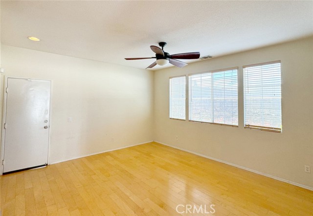 Detail Gallery Image 6 of 22 For 1135 N Solano Privado #C,  Ontario,  CA 91764 - 3 Beds | 2/1 Baths
