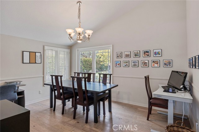 Detail Gallery Image 11 of 44 For 21421 Aliso Ct, Lake Forest,  CA 92630 - 4 Beds | 2/1 Baths