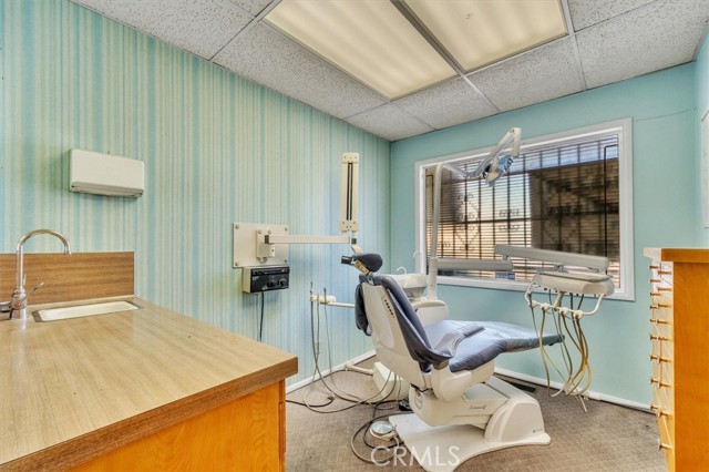  Commercial for Sale in Encino, California