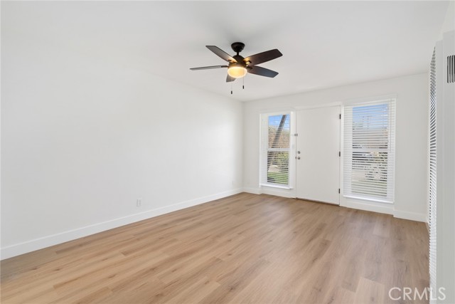 Detail Gallery Image 3 of 12 For 1637 Irvine Ave #D,  Costa Mesa,  CA 92627 - 0 Beds | 1 Baths