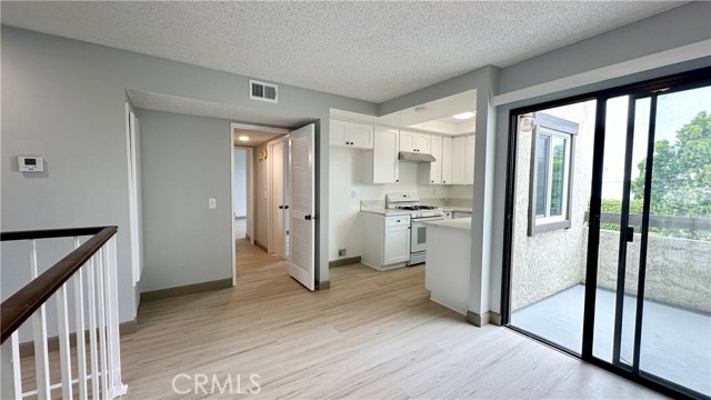 Detail Gallery Image 6 of 19 For 4878 Embassy, La Palma,  CA 90623 - 2 Beds | 2 Baths