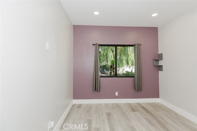 Detail Gallery Image 17 of 61 For 20055 Avenue of the Oaks #220,  Newhall,  CA 91321 - 3 Beds | 2 Baths