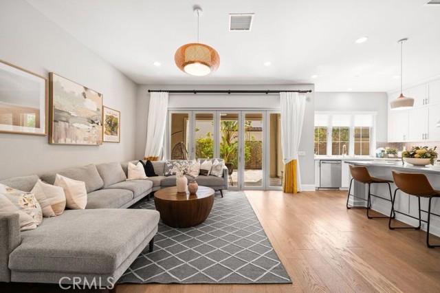 Detail Gallery Image 5 of 27 For 90 Rockinghorse, Irvine,  CA 92602 - 4 Beds | 4/1 Baths