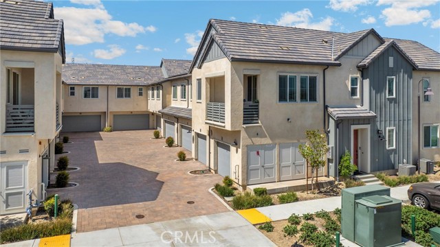 3645 E Delight Paseo, Ontario CA: https://media.crmls.org/medias/01a4655d-4d26-4ec4-8fee-8bd20f05ef60.jpg