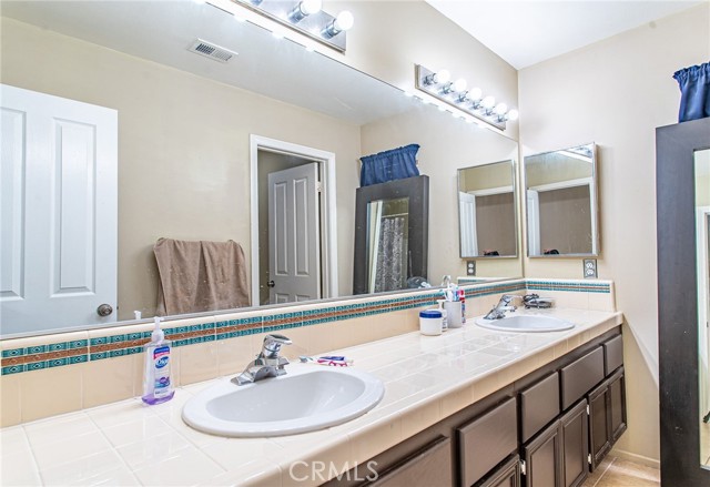 Detail Gallery Image 24 of 39 For 32480 the Old Rd, Castaic,  CA 91384 - 4 Beds | 2/1 Baths