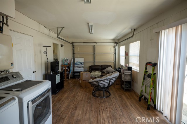Detail Gallery Image 15 of 18 For 161 N Cota St, Corona,  CA 92882 - 2 Beds | 1 Baths