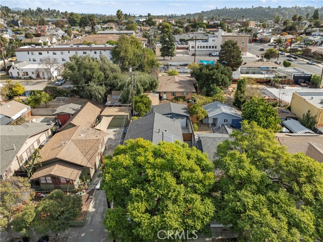 Detail Gallery Image 3 of 48 For 6216 Aldama St, Los Angeles,  CA 90042 - 3 Beds | 2 Baths