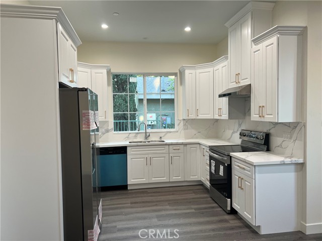 424 Concord Avenue, Monrovia CA: https://media.crmls.org/medias/01a84157-cc0e-43d6-82f7-101ee205bcd8.jpg