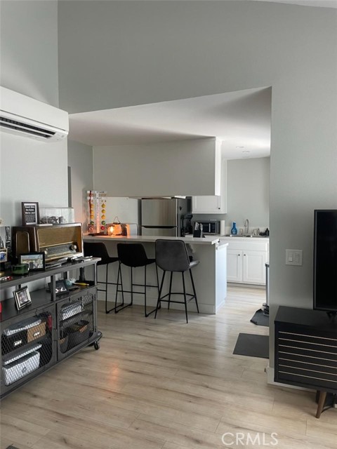 1340 Cabrillo Park Drive, Santa Ana CA: https://media.crmls.org/medias/01a9372d-dc9c-49b2-8c6f-1aae5c8c0fa3.jpg
