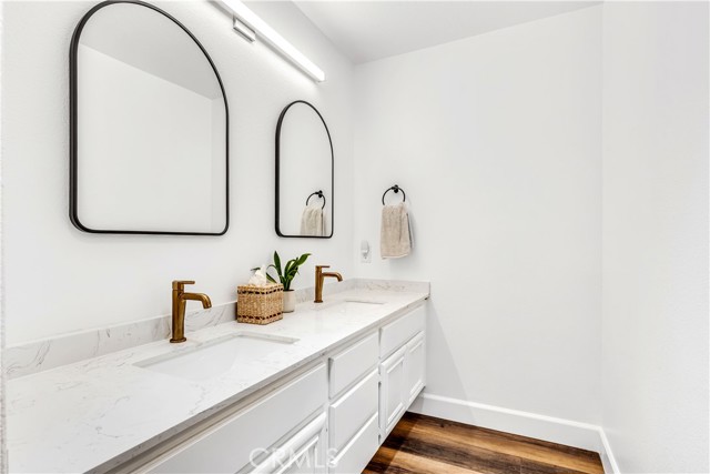 57 Hillrise, Rancho Santa Margarita CA: https://media.crmls.org/medias/01a93990-329a-4a59-90c6-edba79ee65e6.jpg
