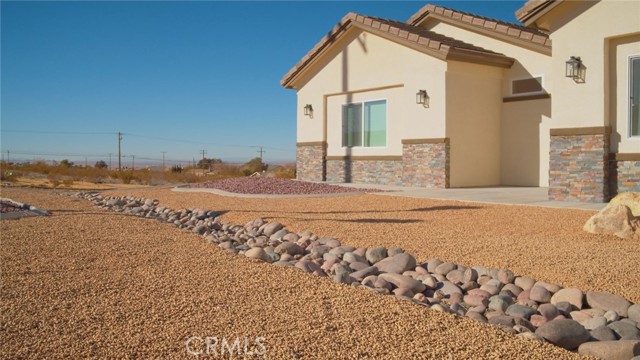 Detail Gallery Image 3 of 33 For 28060 Calcite St, Barstow,  CA 92311 - 4 Beds | 3 Baths