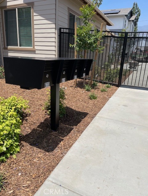 Detail Gallery Image 8 of 44 For 613 E Walnut Ave, Monrovia,  CA 91016 - 3 Beds | 3 Baths