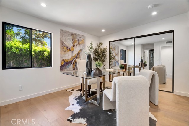 Detail Gallery Image 19 of 28 For 4830 Hasekian Dr, Tarzana,  CA 91356 - 4 Beds | 4/1 Baths