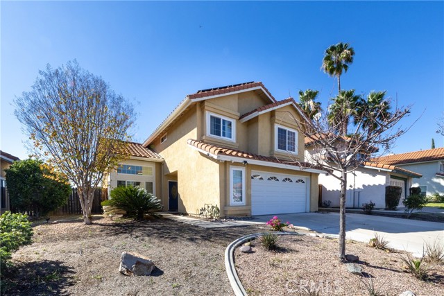 Detail Gallery Image 2 of 56 For 39749 Almansa Ct, Murrieta,  CA 92562 - 4 Beds | 2/1 Baths