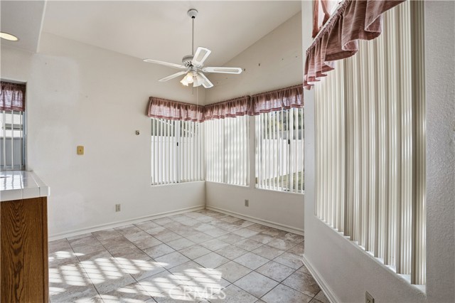 Detail Gallery Image 14 of 42 For 31007 Shaba Cir, Temecula,  CA 92592 - 3 Beds | 2 Baths