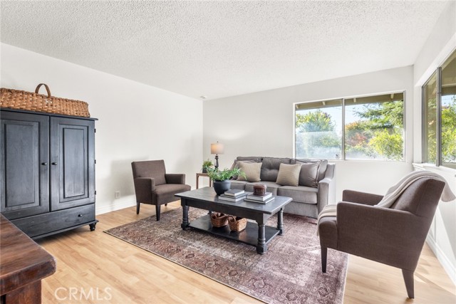 Detail Gallery Image 3 of 40 For 8 Cottage Cir, Chico,  CA 95926 - 3 Beds | 2 Baths