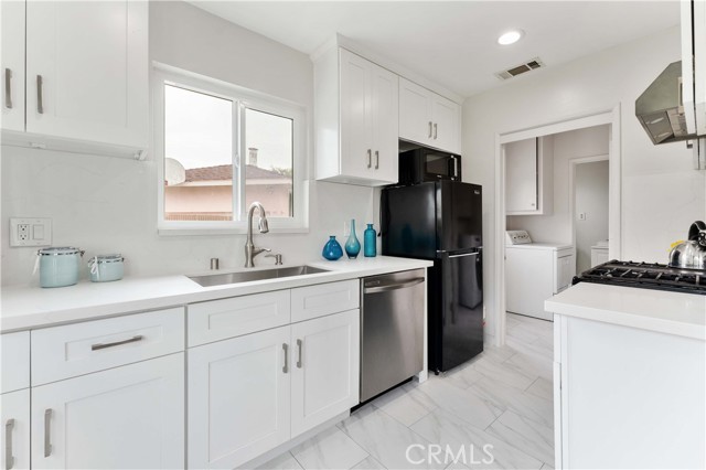 2106 W Judith Lane, Anaheim CA: https://media.crmls.org/medias/01abdced-5863-40cd-b8c0-f870dc1563ba.jpg