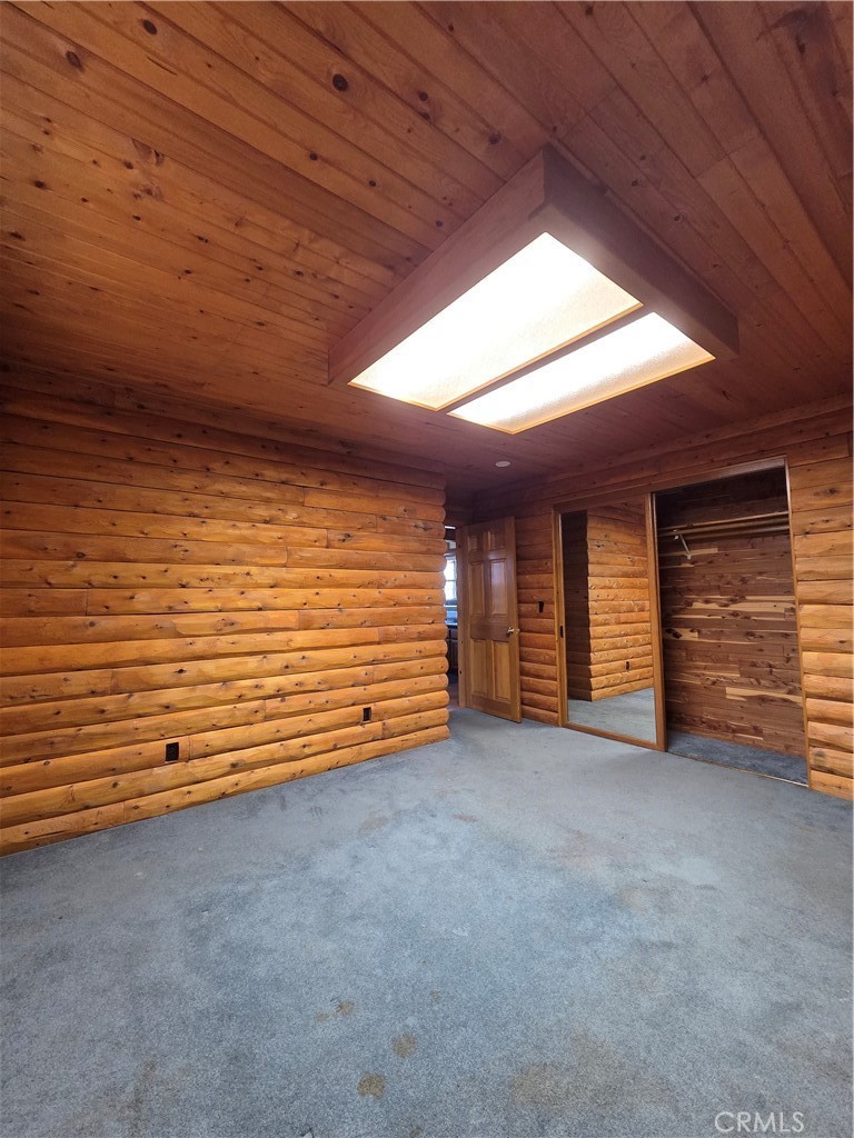 https://media.crmls.org/medias/01ac49ac-73d3-4a57-8f83-9ab136216644.jpg?preset=X-Large