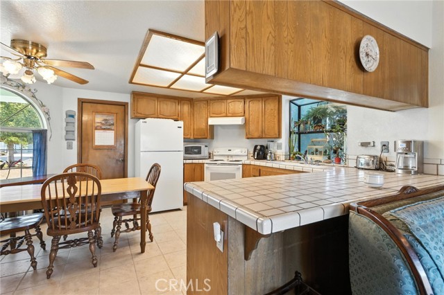 28571 Marcalope Lane, Menifee CA: https://media.crmls.org/medias/01ad020f-1778-4279-88e7-4f7fef133114.jpg