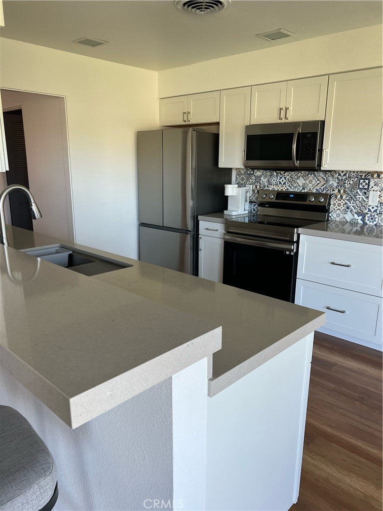 MLS #OC22136394 img 12