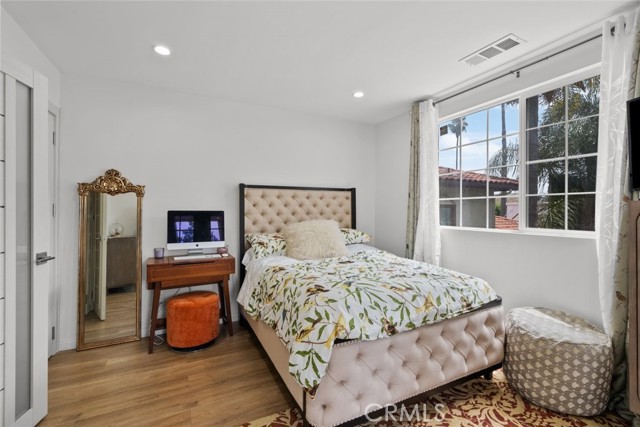 13936 Magnolia Boulevard, Sherman Oaks CA: https://media.crmls.org/medias/01ad6152-9fe3-4002-bd81-59da5fea8a0c.jpg