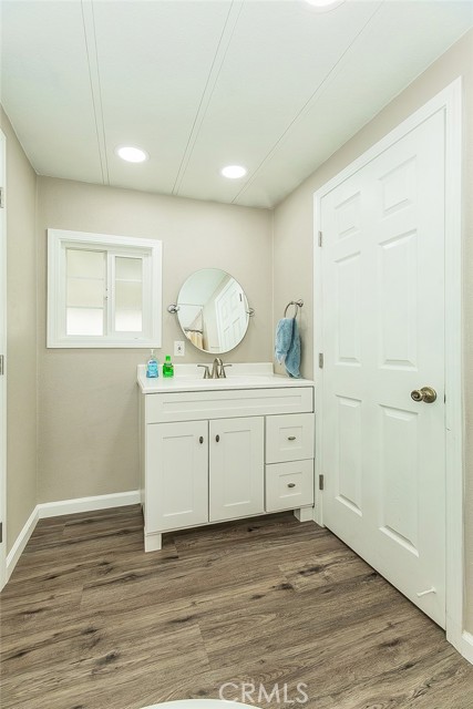 Image 28 of 39 For 371 Bethel Avenue