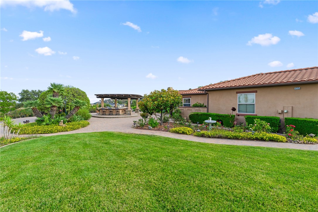 Detail Gallery Image 39 of 65 For 42125 Hacienda Dr, Murrieta,  CA 92562 - 3 Beds | 3 Baths