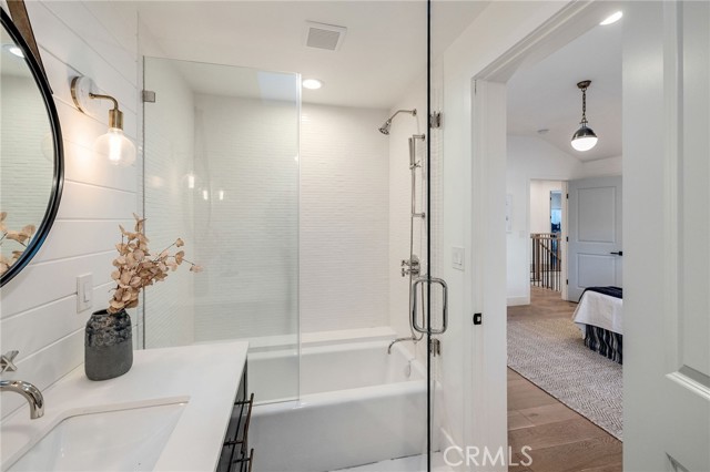 Detail Gallery Image 67 of 70 For 1450 6th St, Manhattan Beach,  CA 90266 - 6 Beds | 5/1 Baths