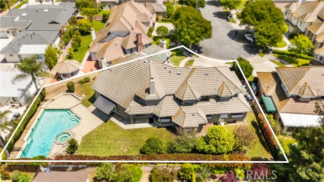 519 Connie Rae Way, Arcadia CA: https://media.crmls.org/medias/01afc238-d4f9-4d57-845a-b4bca0e5178f.jpg