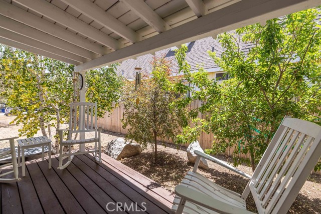 109 Wabash Lane, Sugarloaf CA: https://media.crmls.org/medias/01b00f19-1f34-4048-99b4-3246930878d8.jpg