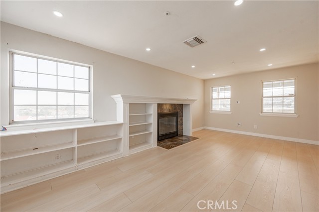 Detail Gallery Image 13 of 61 For 957 Sierra Hills Ln, Palmdale,  CA 93550 - 3 Beds | 2 Baths