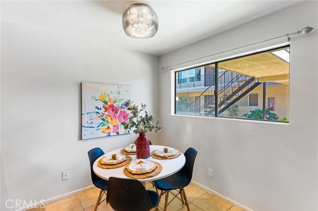 5535 Ackerfield Avenue, Long Beach CA: https://media.crmls.org/medias/01b094b3-2309-44ea-b901-e8f6360c3b75.jpg