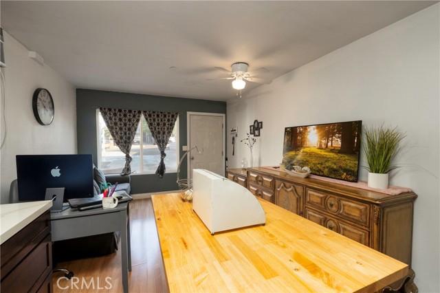 11661 Valverda Avenue, Riverside CA: https://media.crmls.org/medias/01b11f66-87d5-4882-ae2f-390a4c0d8677.jpg