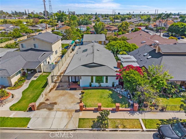 Detail Gallery Image 2 of 40 For 6800 Berry Ave, Buena Park,  CA 90620 - 2 Beds | 2 Baths