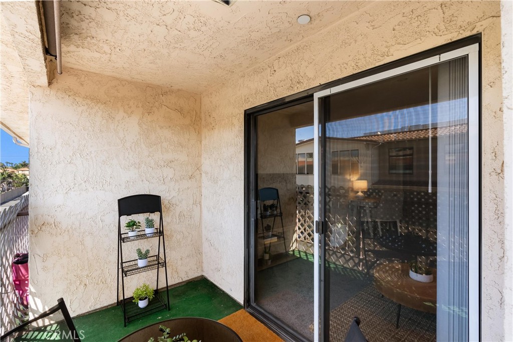 MLS #OC25199741 image #17