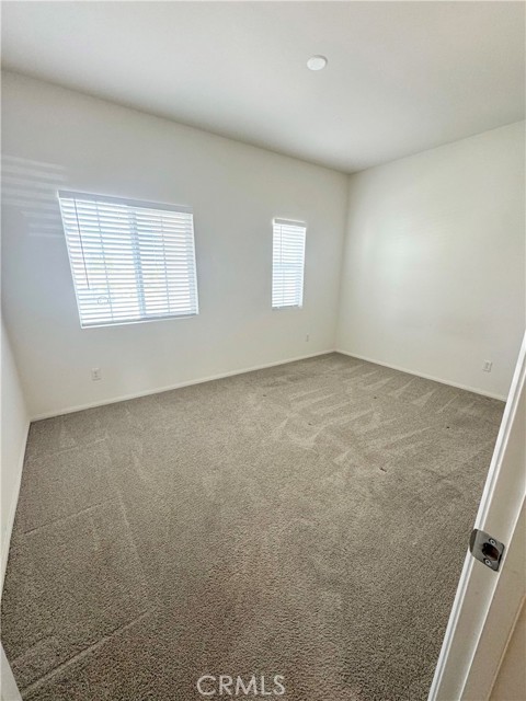 Detail Gallery Image 9 of 9 For 11989 Bellehaven, Victorville,  CA 92392 - 4 Beds | 3 Baths