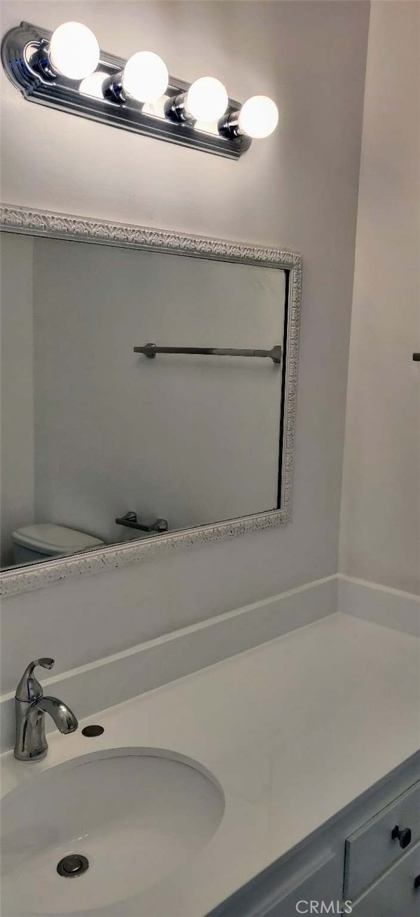 Image 21 of 40 For 5236 Kester Avenue 6
