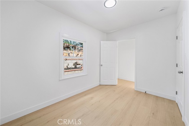 Detail Gallery Image 11 of 26 For 2035 Las Colinas Ave, Los Angeles,  CA 90041 - 4 Beds | 2 Baths