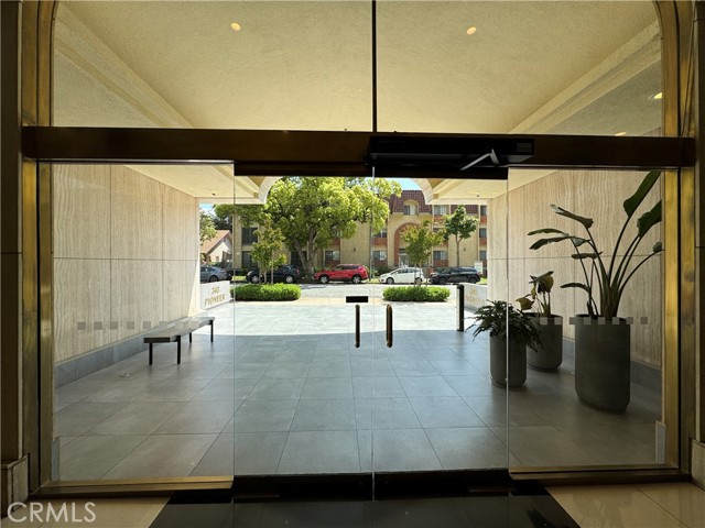 Detail Gallery Image 18 of 61 For 345 Pioneer Dr Ph5,  Glendale,  CA 91203 - 2 Beds | 2 Baths