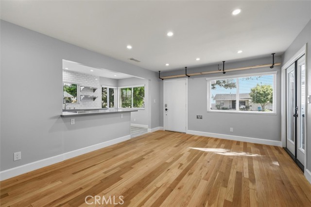 Detail Gallery Image 7 of 43 For 807 Cota, Torrance,  CA 90501 - 2 Beds | 1 Baths