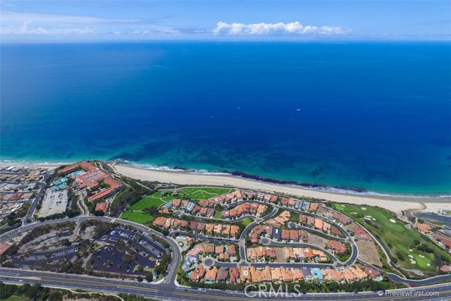 97 Ritz Cove Drive, Dana Point CA: https://media.crmls.org/medias/01b74c17-7f33-4ba4-b7f3-91060cdd628c.jpg