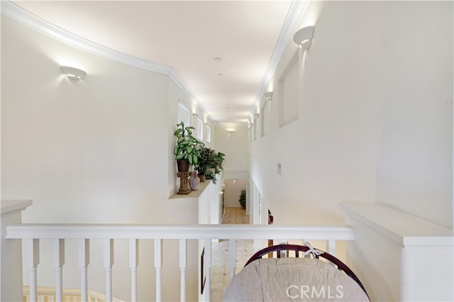 1050 Fuller Drive, Claremont CA: https://media.crmls.org/medias/01b785c9-09fe-4683-b9df-78b050c3d212.jpg