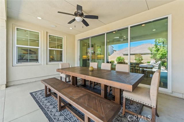 Detail Gallery Image 4 of 54 For 115 Mustard, Irvine,  CA 92618 - 4 Beds | 4/1 Baths