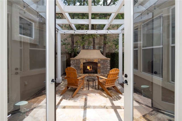 10 Spring Grove, Irvine CA: https://media.crmls.org/medias/01b9162c-9c87-4d68-b05c-ce3f6e1b9567.jpg